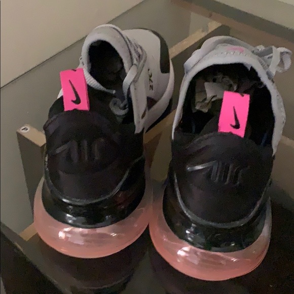 NIKE AIR MAX 270 - Picture 6 of 6